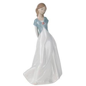 Nao by LLADRO 2003 Truly in Love porcelain figurine